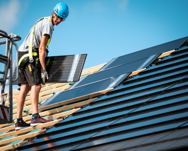 Installasjon av Solarstone solcelletakstein